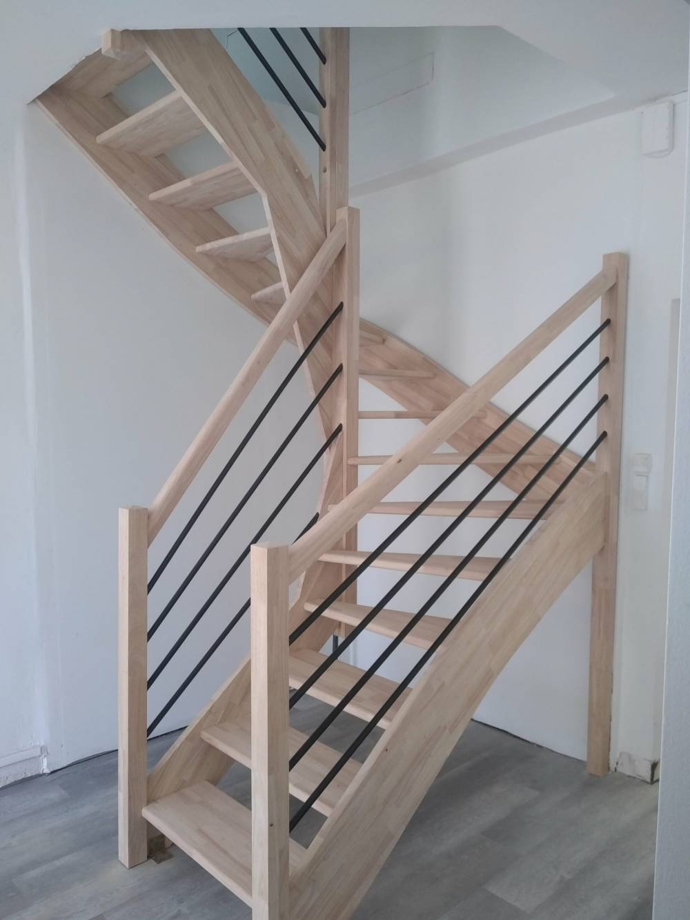 escalier d'en bas hevea